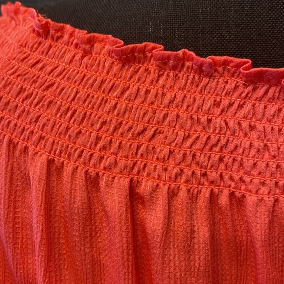 Ann Taylor Petite Coral Elastic Neck Cap Sleeve Elastic Waist Blouse - Picture 4 of 6
